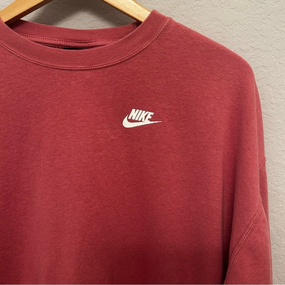 Nike Women's Mauve Crewneck Sweatshirt - Picture 2 of 7